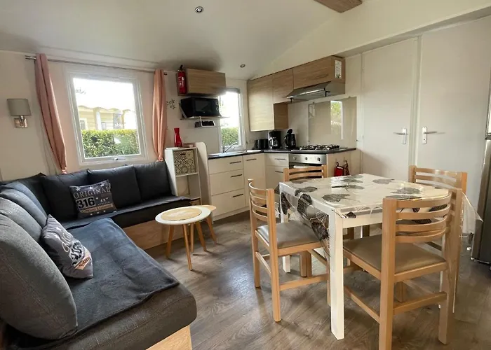 Hébergement de vacances Mobilhome Eleganzia - Cc921 Les Charmettes 4 Stars *